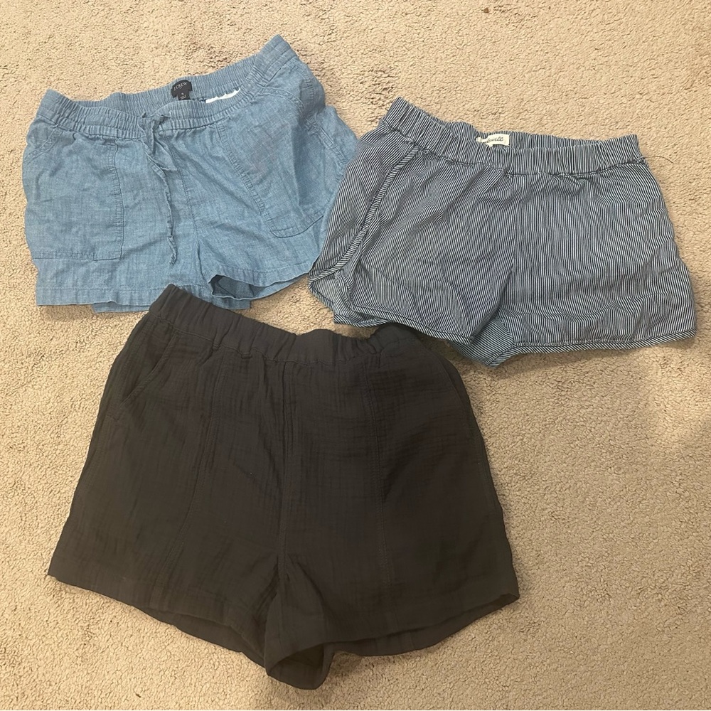 Lot of 3 womens pull on shorts, Madewell & jcrew size S